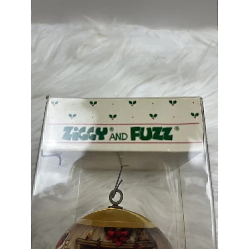 Vintage American Greetings 1984 Ziggy & Fuzz Satin Ball Ornament Merry Christmas